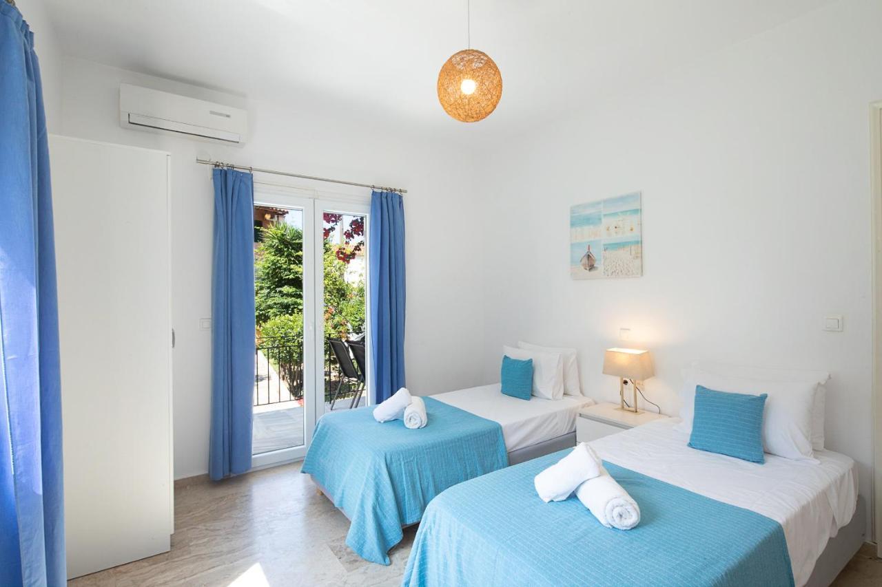 Irini Apartments And Studios Agios Gordios  Bagian luar foto