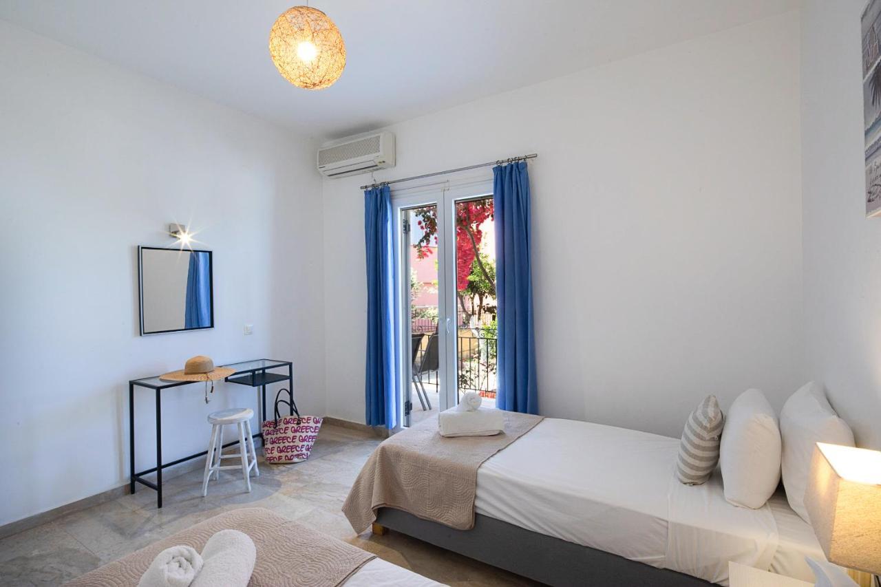 Irini Apartments And Studios Agios Gordios  Bagian luar foto